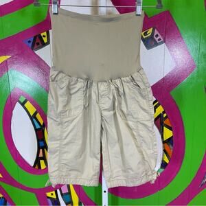 Rumor Has It! Maternity Belly Band Shorts. Size Medium. Excellent condition!